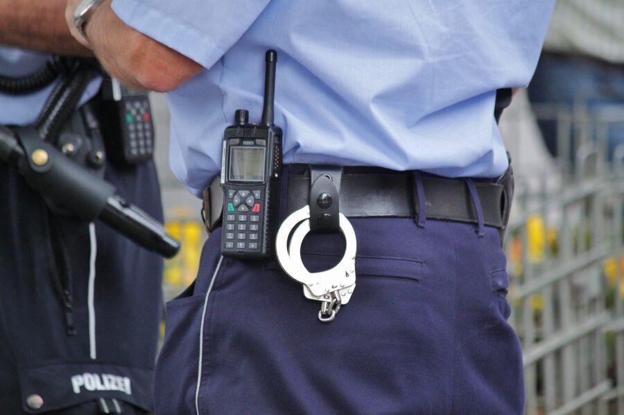 警察官の男性