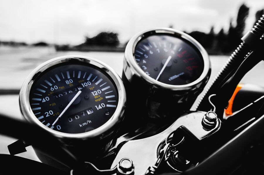 バイクのメーター